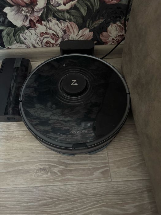 Робот пылесос  Roborok