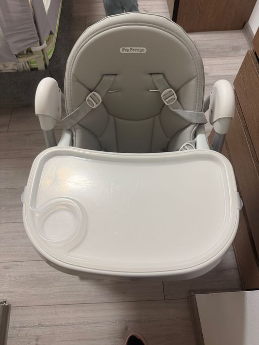Бебешки стол за хранене Peg Perego