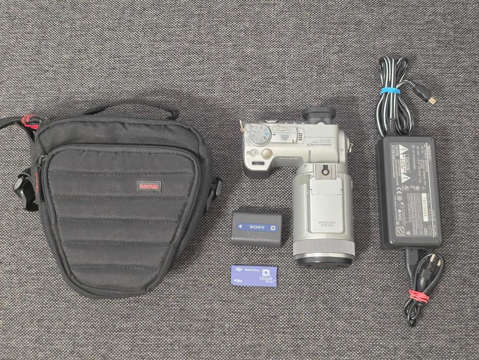 Y2K Aparat foto compact digital Sony F717 5MP 10x Zoom Nightvision