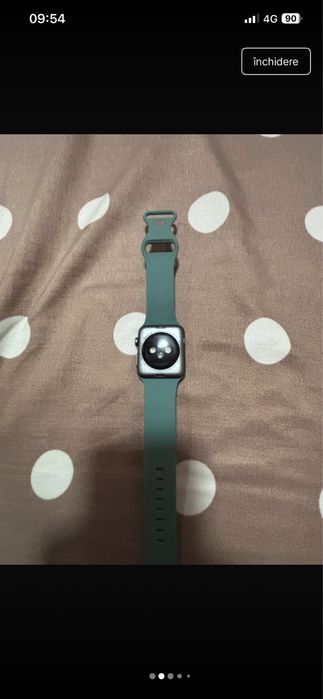 Apple        wach