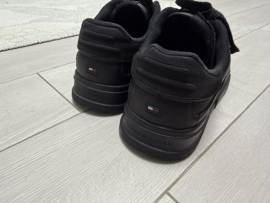 Tommy Hilfiger обувь