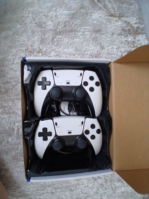 Продаю мини консоль Game Stick M15