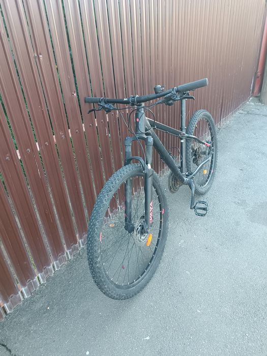 Vând mountain bike