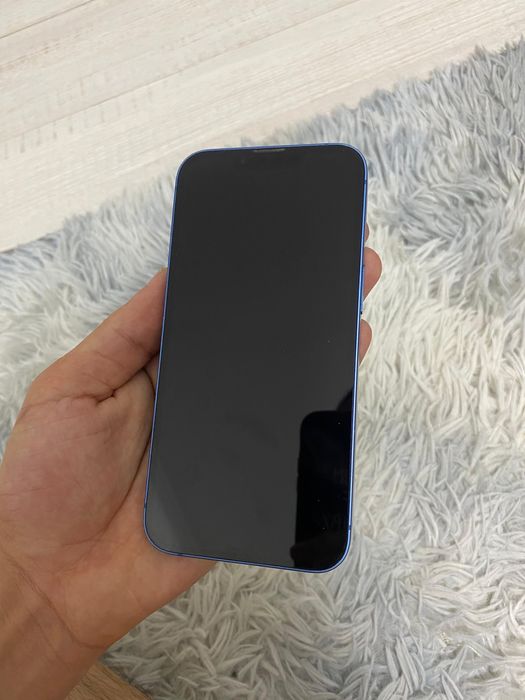 Срочно Продаю IPhone 13 256GB
