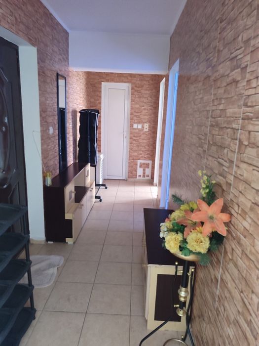 Дава се под наем Тристаен апартамент в Асеновград - 90 кв.м за 398.82 € - Снимка #3