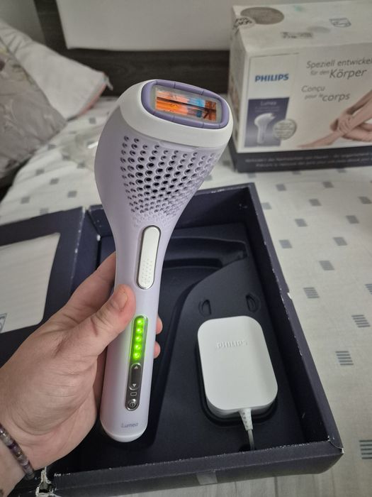 Фотоепилатор Philips Lumea IPL