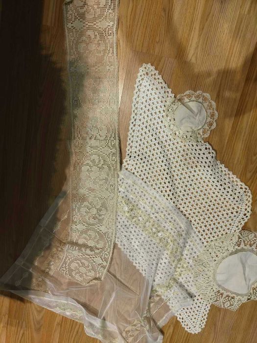 Бродирани карета