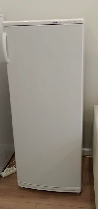 Продам морозильник Атлант