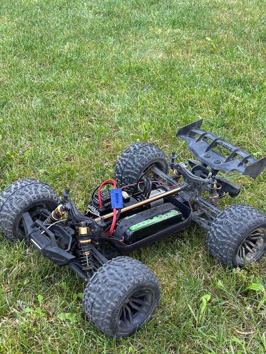 Automodel Maverick Quantum2 XT BRUSHLESS 4WD RC RTR Rosu