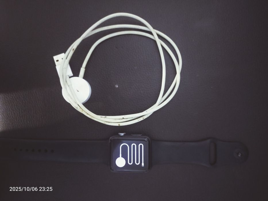 iPhone Xs, apple watch series 3