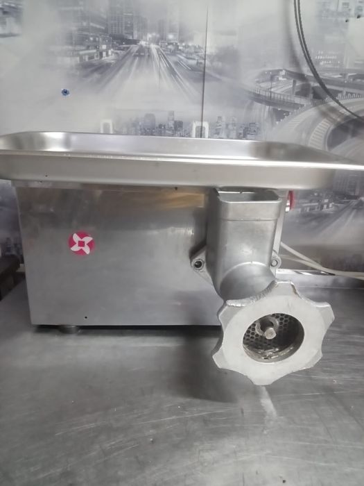 Продам мясорубку