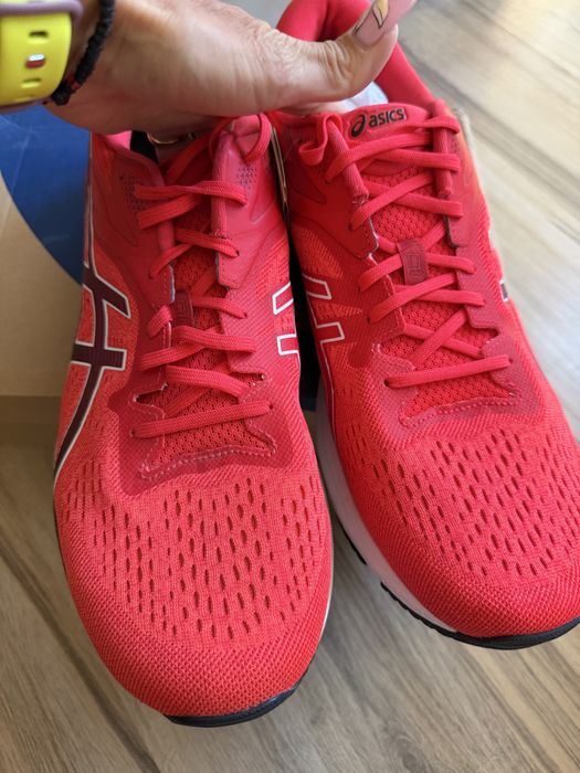 Оригинални нови червени маратонки ASICS GT-1000 10! 53 н