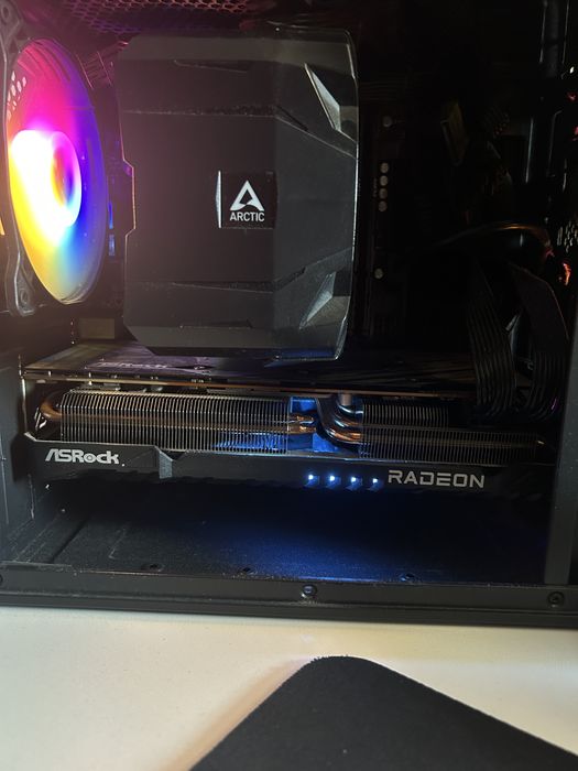 ASROCK AMD Radeon RX7800XT 16 GB