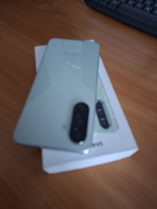 Samsung A56 256GB - перфектно състояние