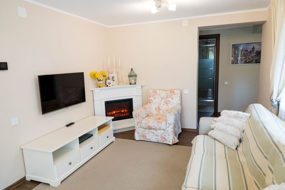 Chalet Sole l Jacuzzi & Sauna l Cazare Cabana I Cazare Vila I