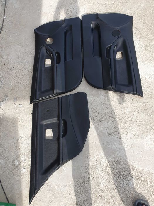 Кожени кори за бмв е36 седан/комби