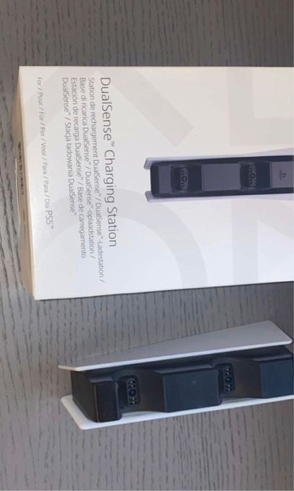 Ps 5 Assassin’s creed edition +3 joysticks