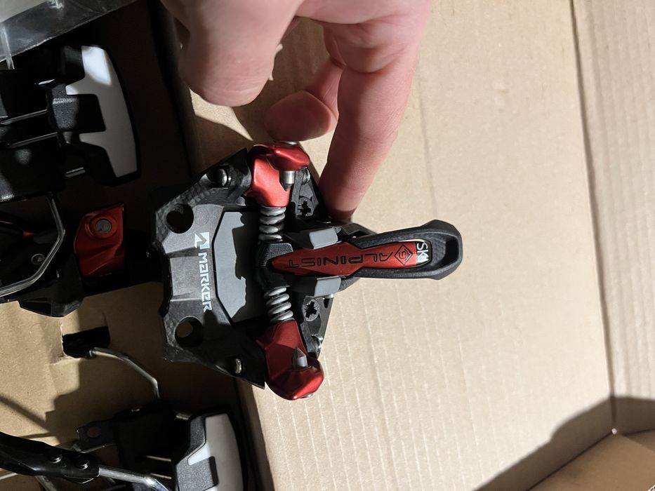 Legatura ski tura schi de tura marker alpinist