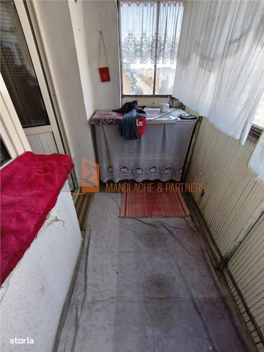 Apartament 3 camere cf1 decomandat zona Micro 3