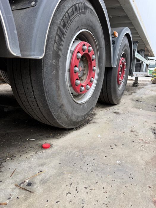 De vanzare/închiriere -Remorcă Wielton