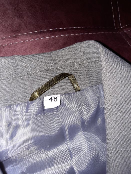 Costum barbatesc kaki deschis  marime 48