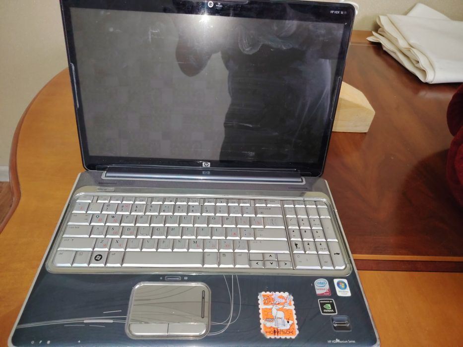 Продам ноутбук на запчасти