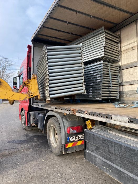 Benzi transportatoare  role metalice banda transportatoare