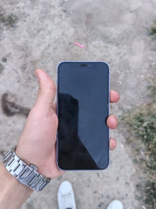 iPhone 12 mini..