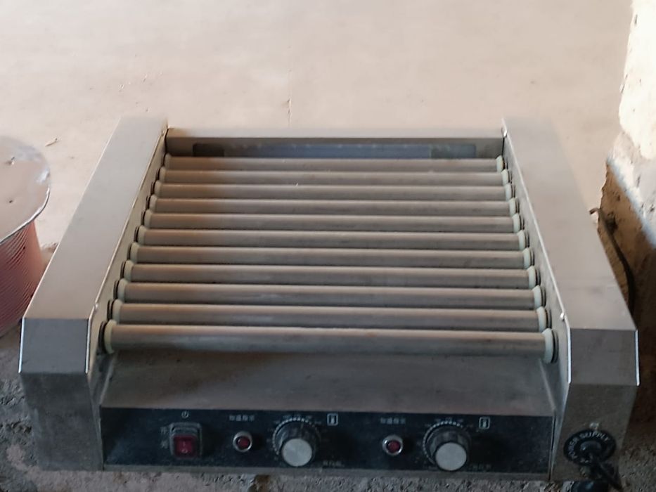 Гриль роликовый для сосисок