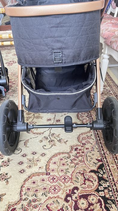 Продам коляску 2 в 1