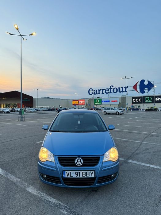 Vând polo 9n an 2007