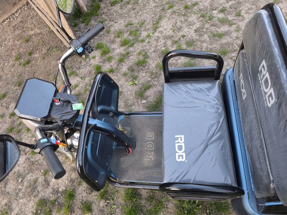 Vând tricicletă electrică