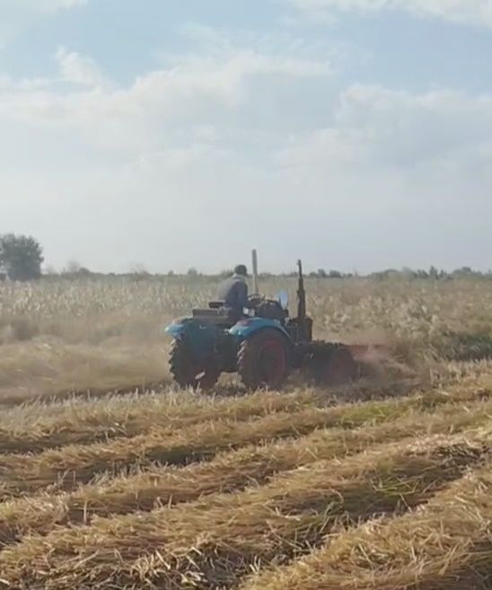 Mini jatki  304 traktori