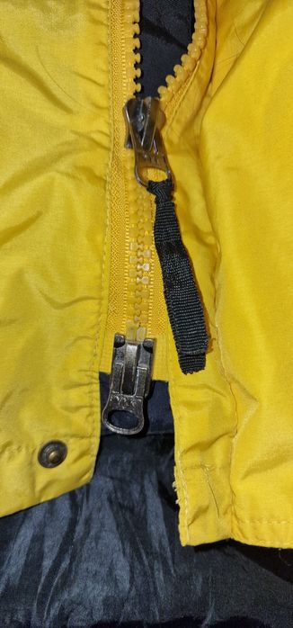 Яке The north face .