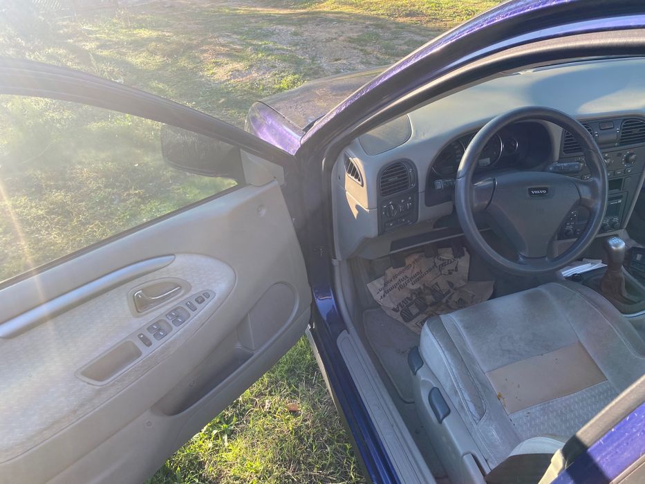 Volvo V40 2.0T 163 кс всичко по колата работи