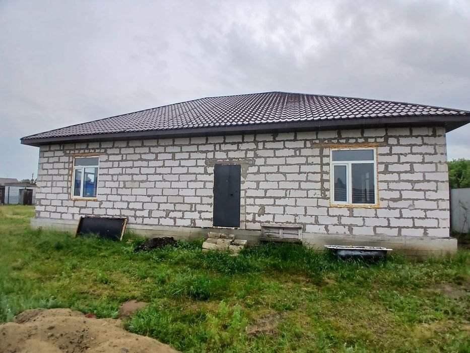 Продам дом. Находится в Садчиковке.