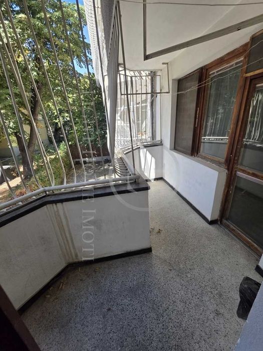 Продава се Тристаен апартамент в Пловдив, Център - 105 кв.м за 2286 €/кв.м - Снимка #17