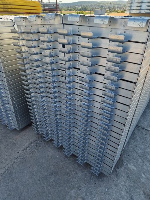 Пътеки за скеле италианско нови и втора ръка