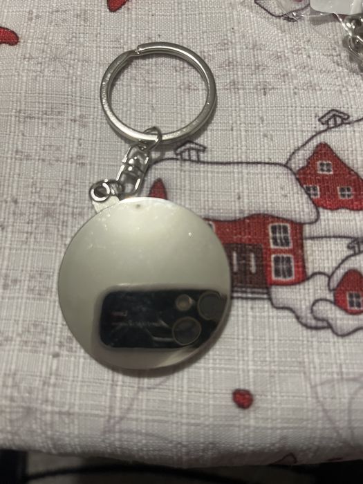 Продавам кючодържател