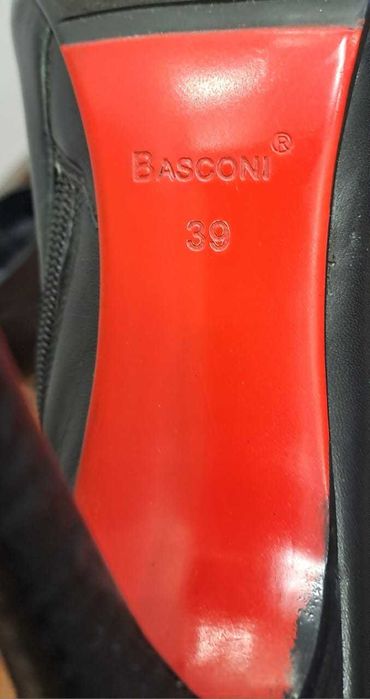 Продам полусапожки BASCONI