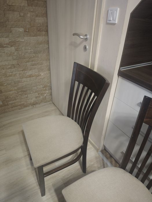 Трапезни столове 4бр