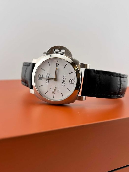 Наручные часы Panerai Luminor