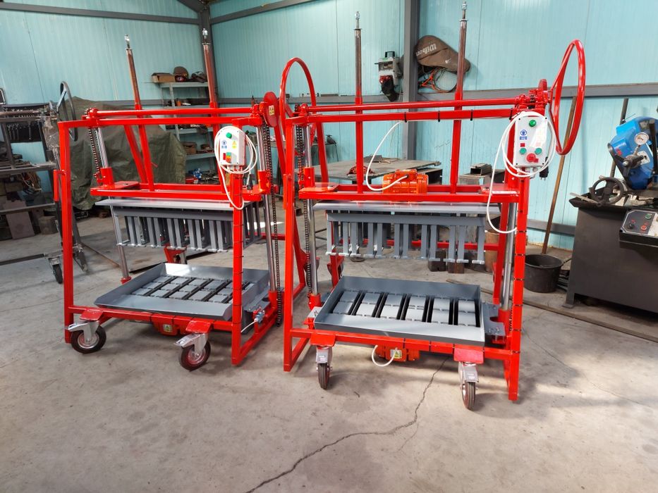 Masina boltari borduri oferta vacanta