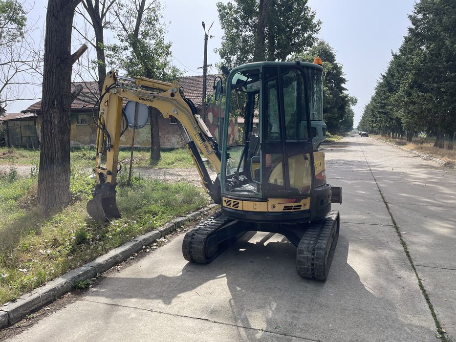 Inchiriez Miniexcavator Bobcat