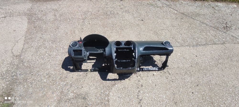 Табло за Форд Фиеста Мк5 Tablo za Ford Fiesta Mk5