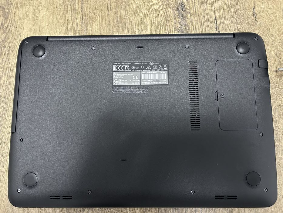 Laptop Asus X556UQ-XX453D / Intel I7-7500U / 8 GB RAM