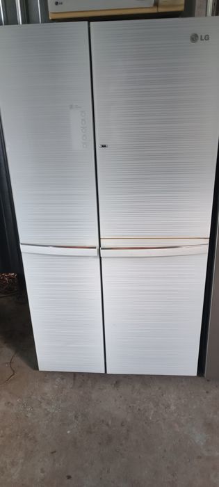 Продам холодильники сайд бай сайд