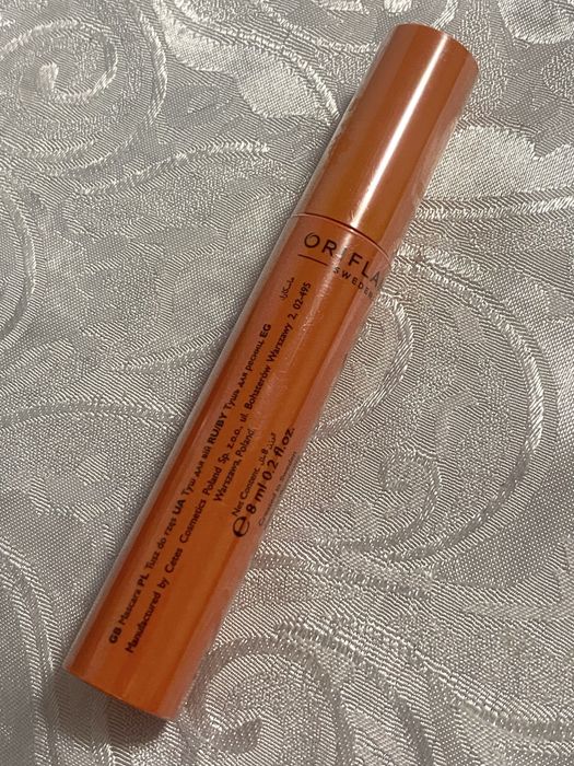 Mascara  the one pump & plump