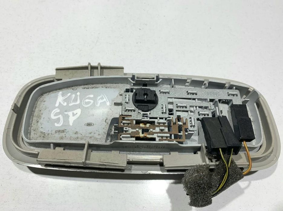 Plafoniera - lampa spate Ford Kuga 8A6A-13776-CA SUV