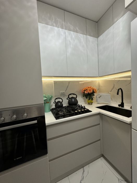 Кухонный гарнитур срочно